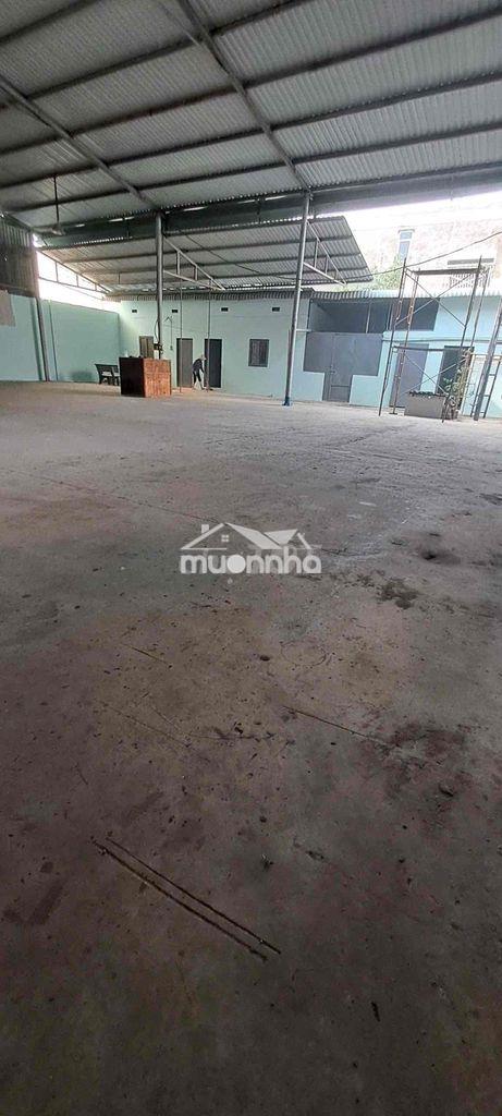 Cho thuê kho - xưởng dĩ an 600m giá 20triêu đường xe cont - 3