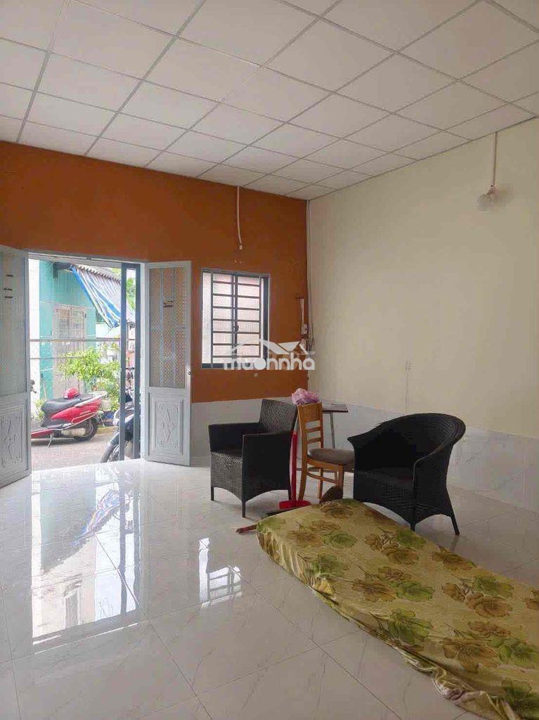Cho thuê nhà 2pn 1wc mới như hình giá 9tr