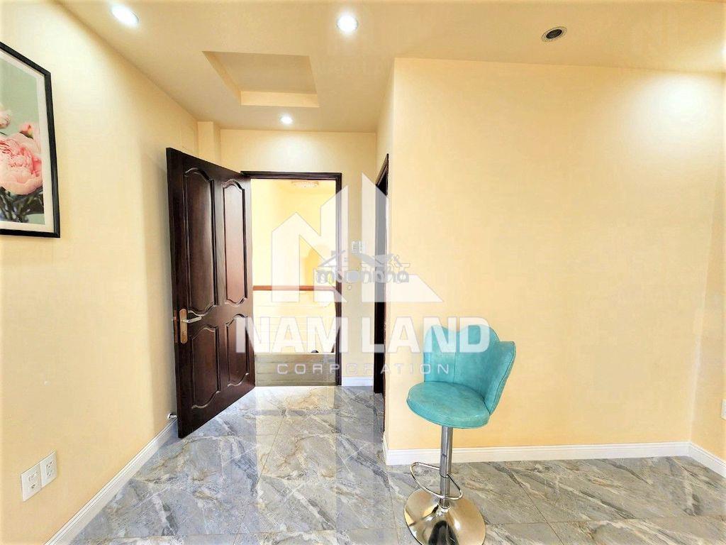 Cho thuê văn phòng, trệt 3 lầu, 6pn,5wc,đường lớn, giá 35tr - 3