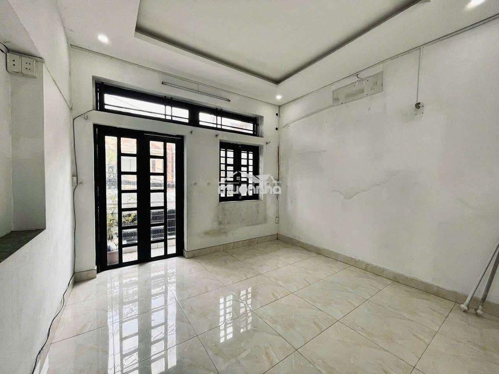 Nhà cho thuê số 686/ cmt8 phường 5, quận tân bình. - 2