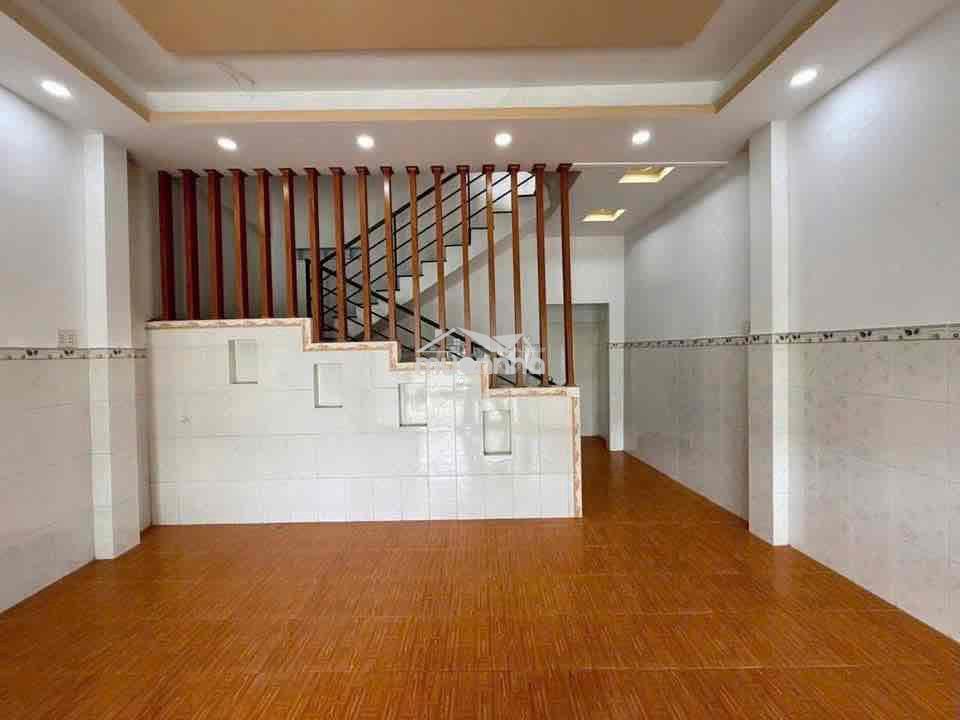 Bán gấp căn nhà ở 1/ trần thị bàu -  tân an hội 124,6m2 shr giá 900tr - 2