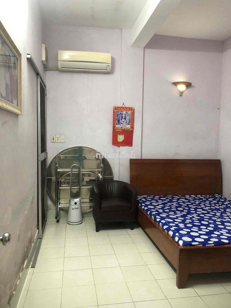 Chung cư quận 8, thang bộ tầng rộng rãi mát, gần 76 m2 có 3 ban công - 3