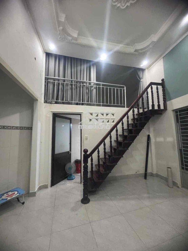 Cho thuê nhà 4x11 2pn 1wc đường số 1 p16