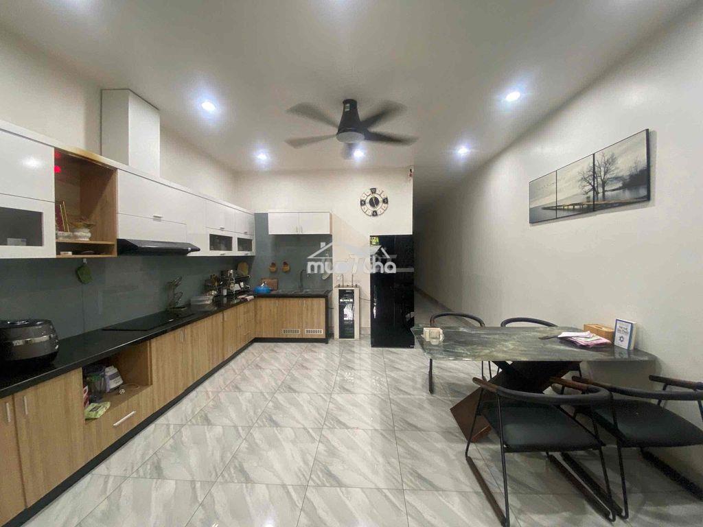 Nhà trệt lầu đường xe hơi phú mỹ 3pn chỉ 8tr - 2