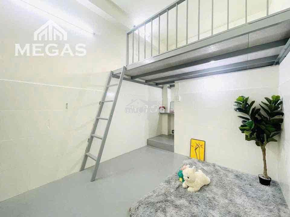 Trống lại phòng gác cao - máy lạnh - thang máy - nhà mới 100% - 2