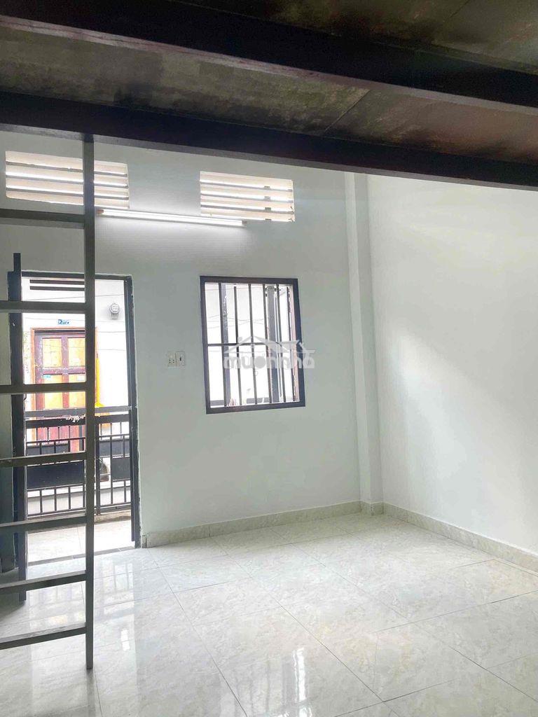 Phòng 2t4 gần cvpmqt - 2