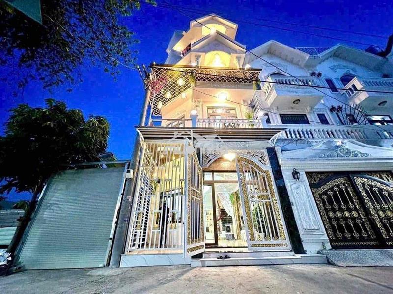 Cho thuê nhà nguyên căn đủ nội thất chỉ xách vali vào ở gần trường học
