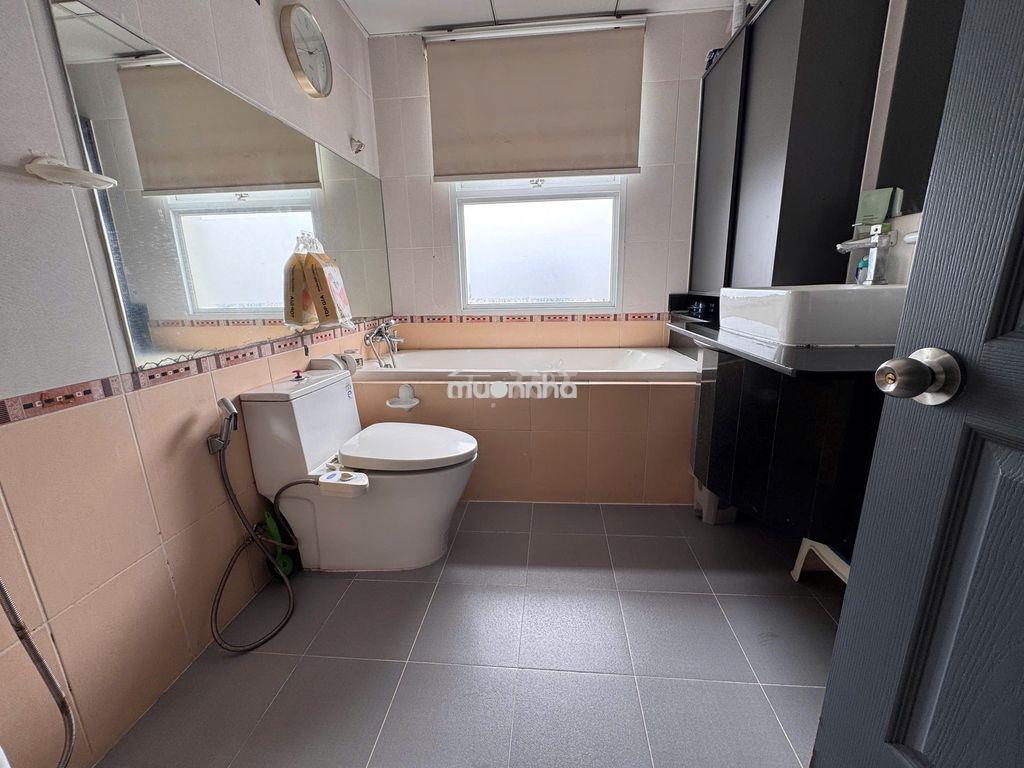 Bán căn hộ satra eximland : dt 120m2 , 3pn full nt giá chỉ 8.15ty - 4