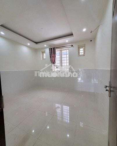 Nhà 1 trệt 2 lầu 4x20m 4 phòng 3 wc hẻm âu dương lân - 3