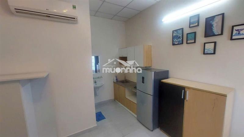Phòng full nội thất  cmt8 q3 giá 4tr3 