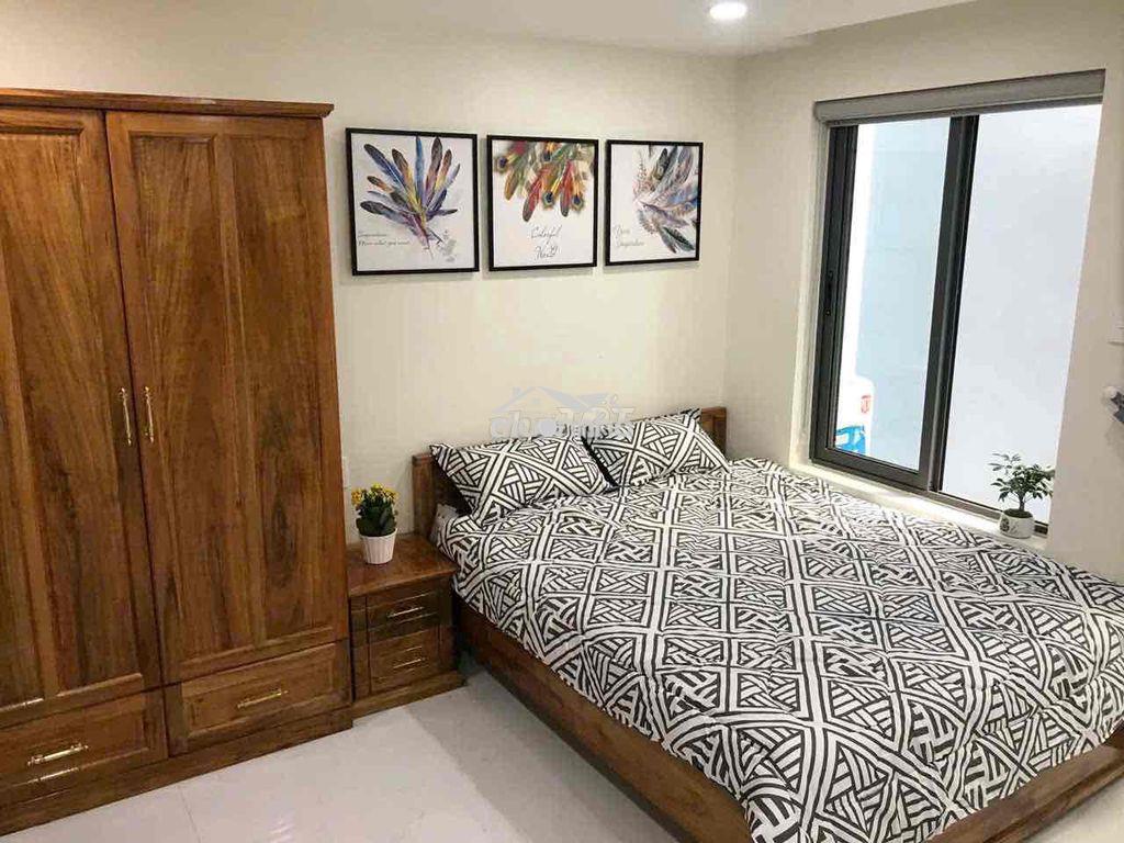 Cho thuê studio trệt ban công thang máy giặt full nt trần hưng đạo q1 - 3