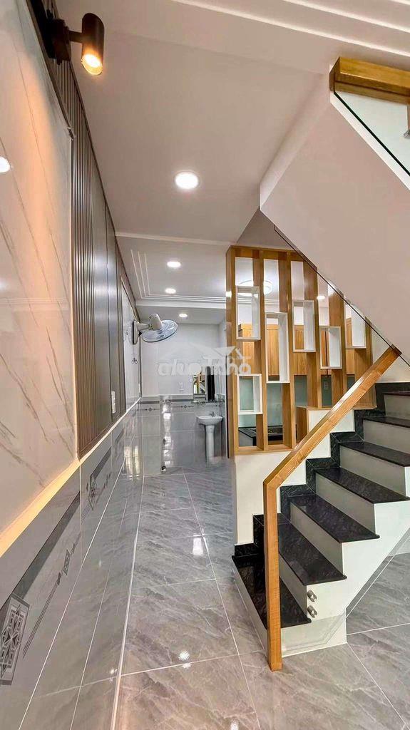 Bán nhà mới 28,8m2 tổng dtsd 58m2. 1 lầu 2pn2wc. metro q12 - 4