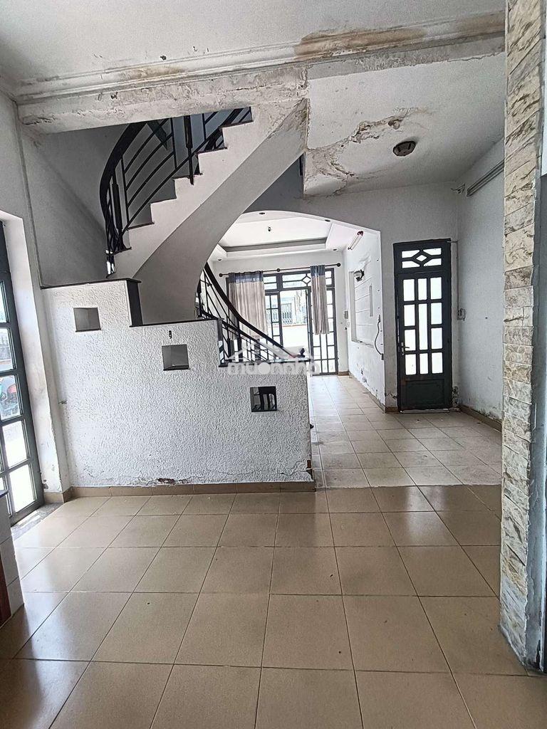 Nhà có sân rộng, 10x12m bờ bao tân thắng, 1 lầu - 4
