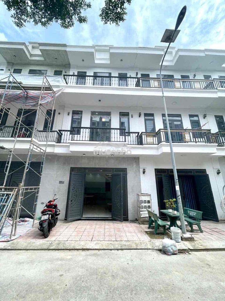Nhà 1 trệt 2 lầu đầy đủ nội thất, an phú,thuân an,đường 7m đậu ô tô ok - 4