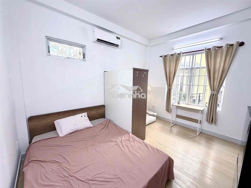 Cho thuê studio cửa sổ thoáng mát full nội thất ngay trung tâm quận 3