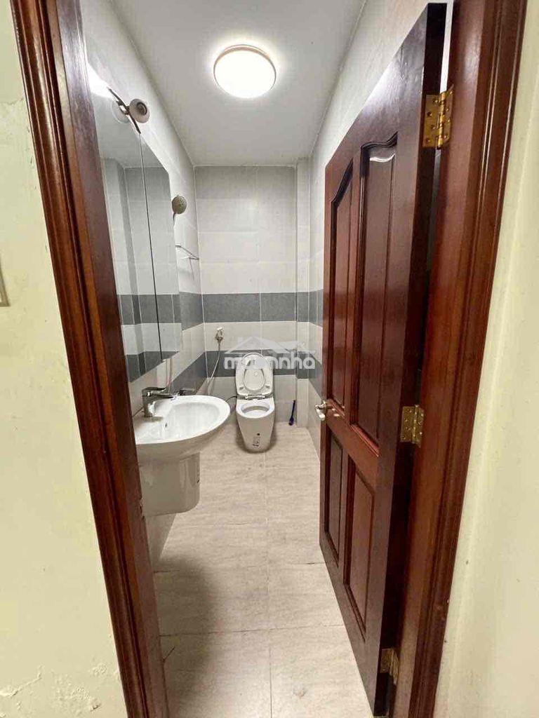 ➢Hẻm lê văn sỹ q3 ngay ngã 4 trần quang diệu dt: 4x20 3 lầu - 2