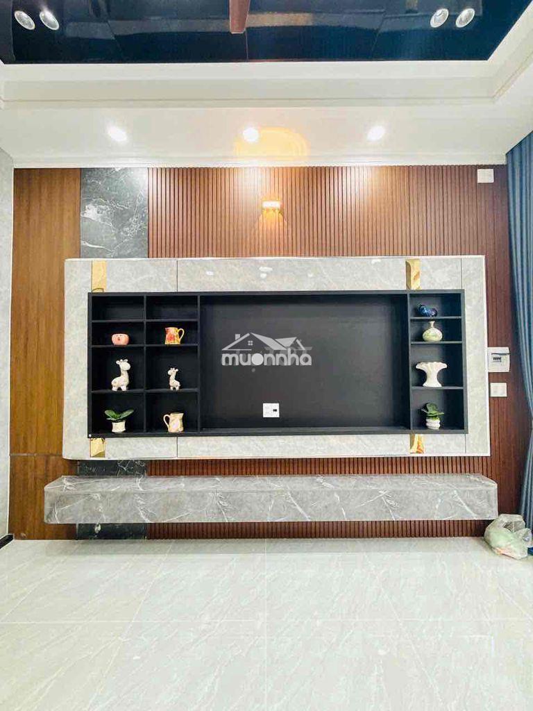 Bán nhà phố - hoàn công- 3pn - sân ô tô - gần chợ phúc lâm- giá: 4550 - 4