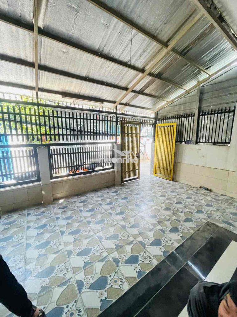 Cho thuê nhà nguyên căn phạm thế hiển -giáp bùi minh trực