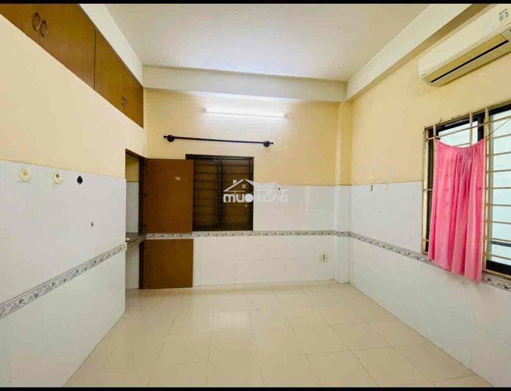 Cho thuê phòng lầu 3 – q.3 – chung chủ – hẻm xe tải - 2