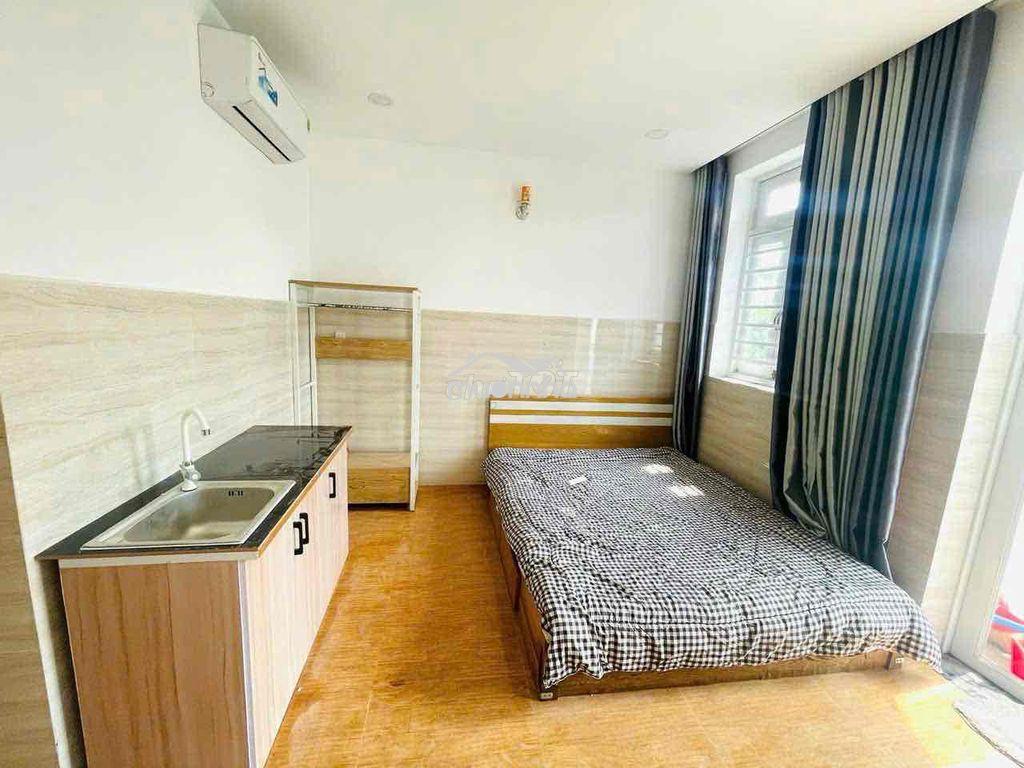 Phòng ban công gần ngã tư tô ký - nguyễn ảnh thủ - 4