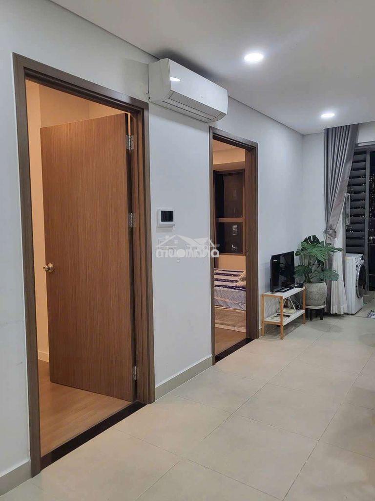 Chính chủ cho thuê căn hộ 2pn, 1wc, hướng nam, river panorama