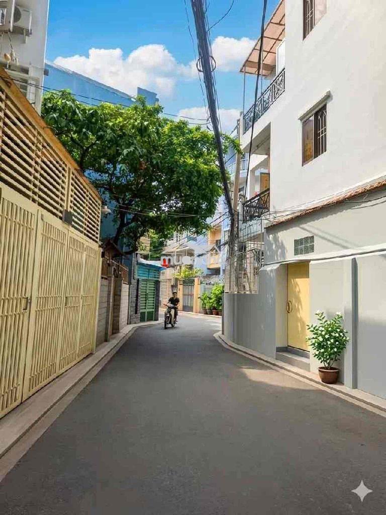 109m2-ngang khủng 6,4m- 3 tầng- 5pn-hẻm xe hơi rộng-gara oto-chỉ 12,8t - 2
