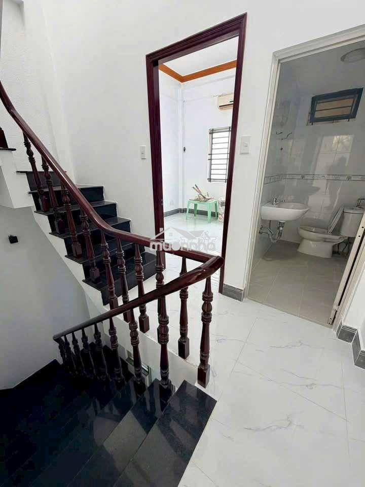 Cho thuê nhà mới hẻm ôtô bùi minh trực p6. dt: 4,2m x 12m. giá 15trieu - 2