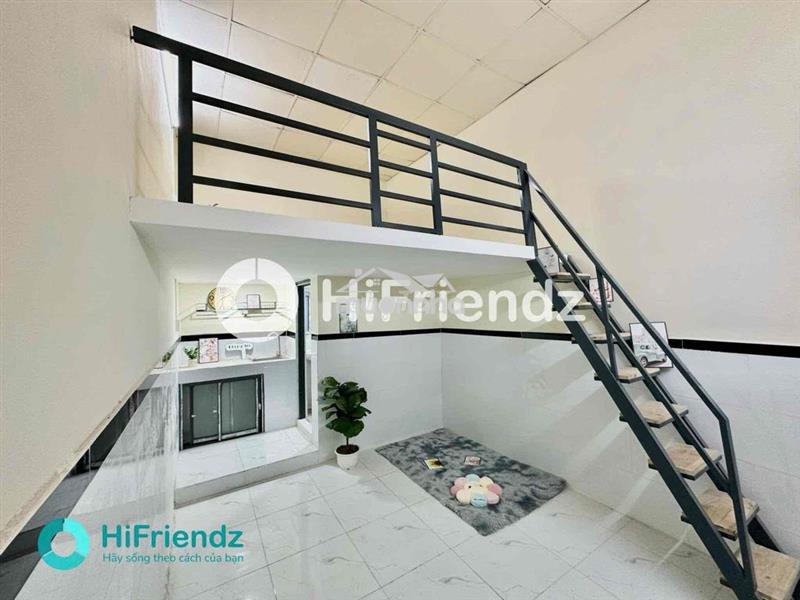 Cho thuê phòng gác cao 1m8 giá rẻ gần đh văn hiến luỹ bán bích tân phú