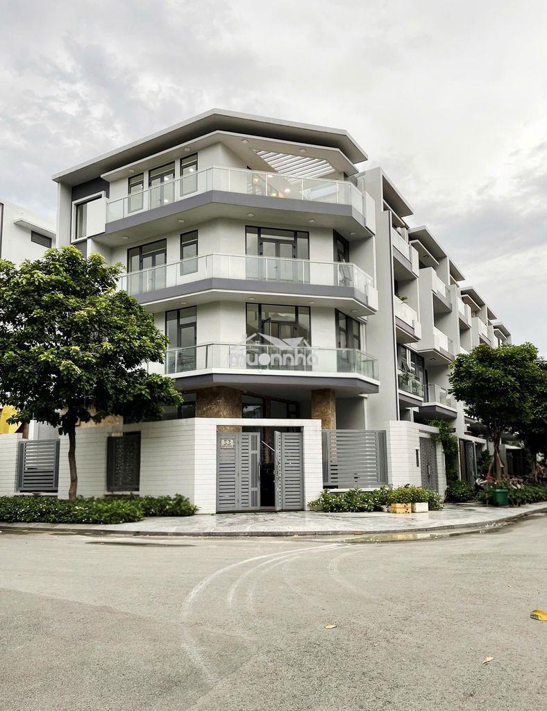 Cho thuê văn phòng 65m2, full nội thất giá 15tr/tháng - vạn phúc city