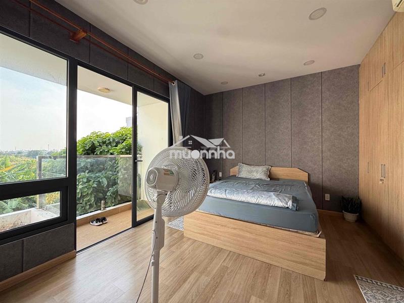 Cho thuê phòng 1pn khu dân cư park riverside 4tr5 có ban công cửa sổ