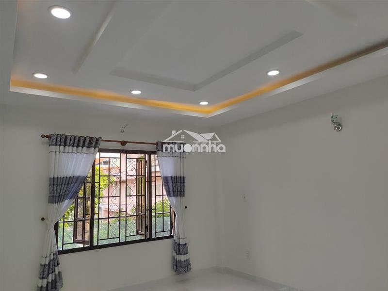 Cho thuê nhà mt đường giải phóng p4. dt 6x25, 3 tầng. 5p. khu sân bay