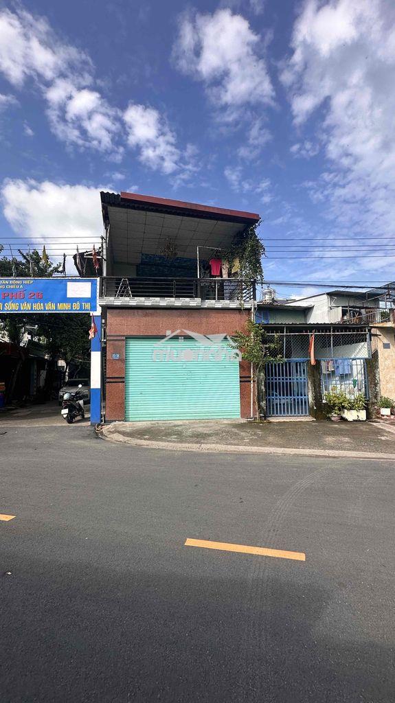 Cho thuê nhà nguyên căn, 2 mặt tiền, 1trệt, 1 lầu, 1 gác.