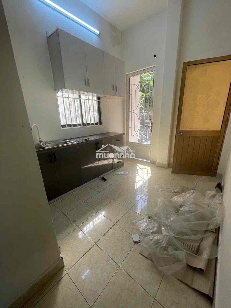 Cho thuê gấp nguyên lầu 1 50m2 2pn 2 máy lạnh 1wc 2 ban công thoáng