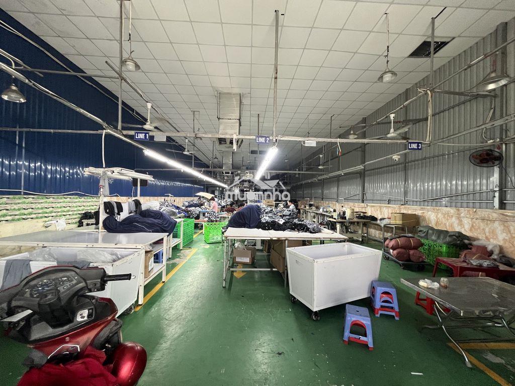 Chính chủ cho thuê xưởng 300m ngay chợ thông dụng nền eopoxy - 3