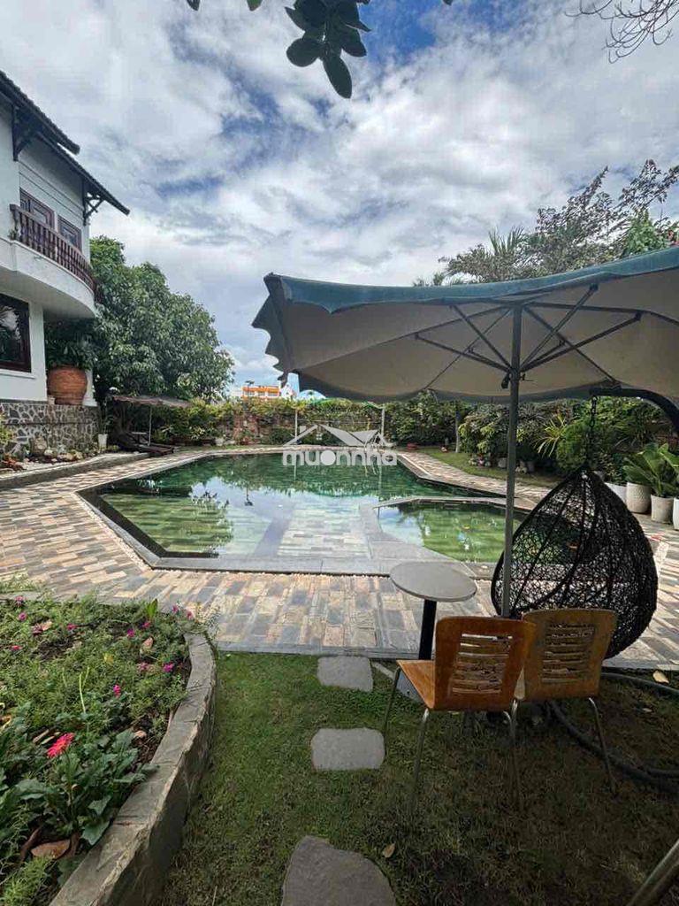 Siêu phẩm-villa sân vườn 1000m2,gần vạn phúc city,6 pn,full nội thất - 2