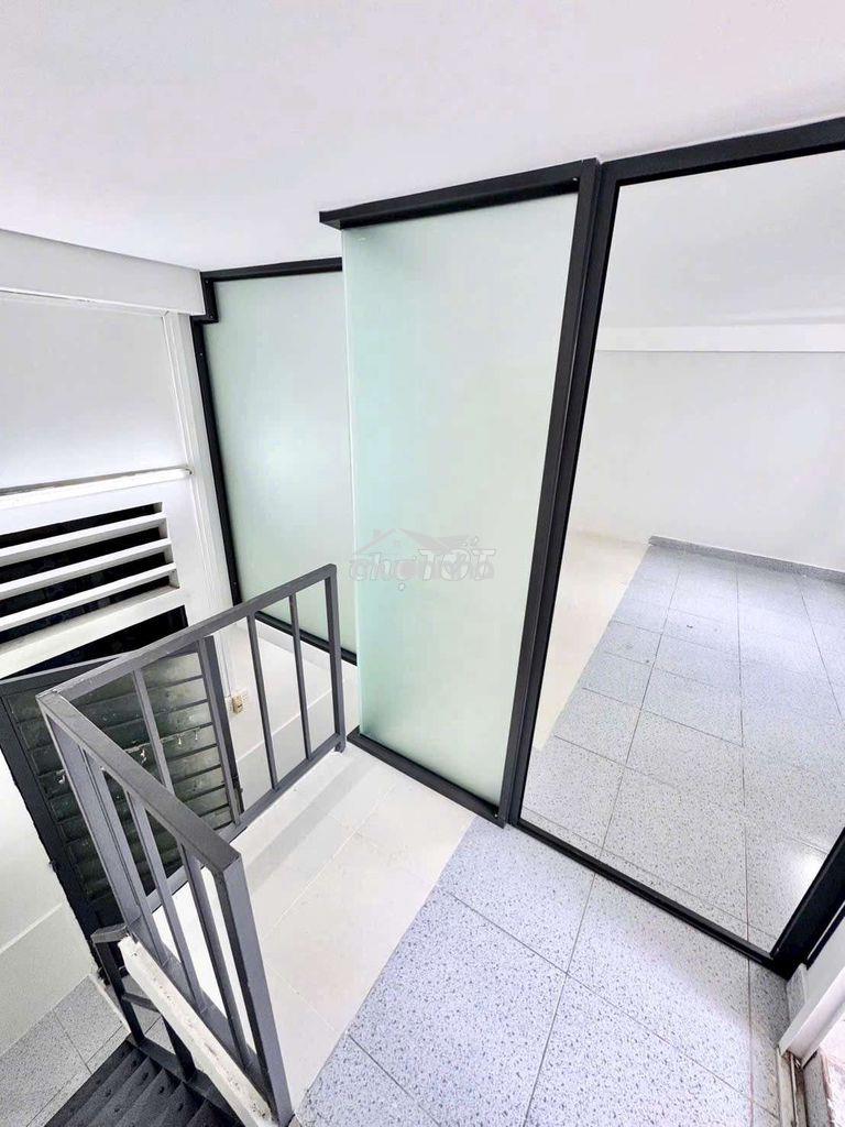 Nhà becamex mỹ phước 1, lầu 2 ,góp xong 305 triệu ,toàn quốc mua được