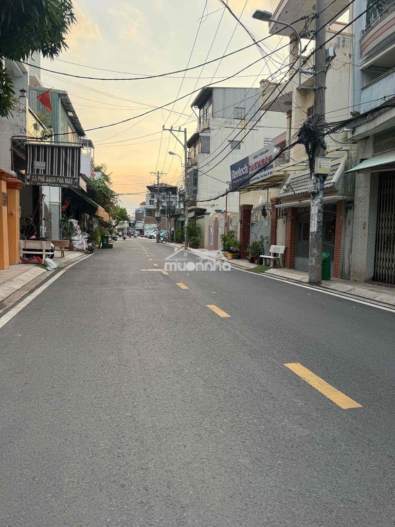 Hh 1% . nhà 1 lầu . sân thượng . 3pn - 4