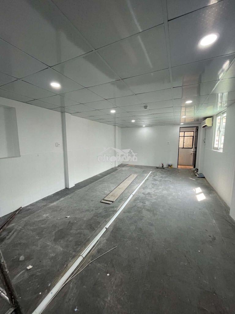 Cho thuê văn phòng mặt tiền lê quốc hưng q4 chính chủ