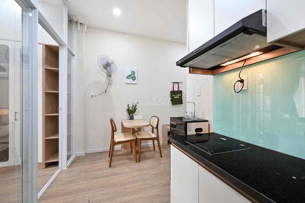Vừa trống căn ban công lớn - ngay trung tâm tiện đi lại - giá siêu mêm - 3