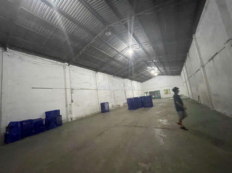 Cho thuê xưởng gần quốc lộ 1 k , dĩ an