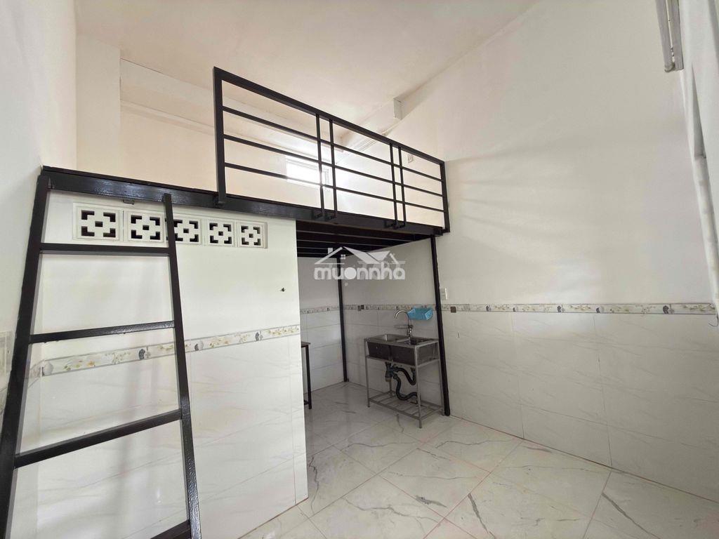 Phòng gác cửa sổ trời thang máy_cuối nguyễn oanh p17 qgv_máy giặt chun - 2