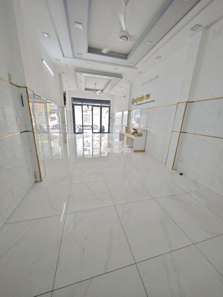 Nhà mặt tiền kinh doanh - có thang máy - 2