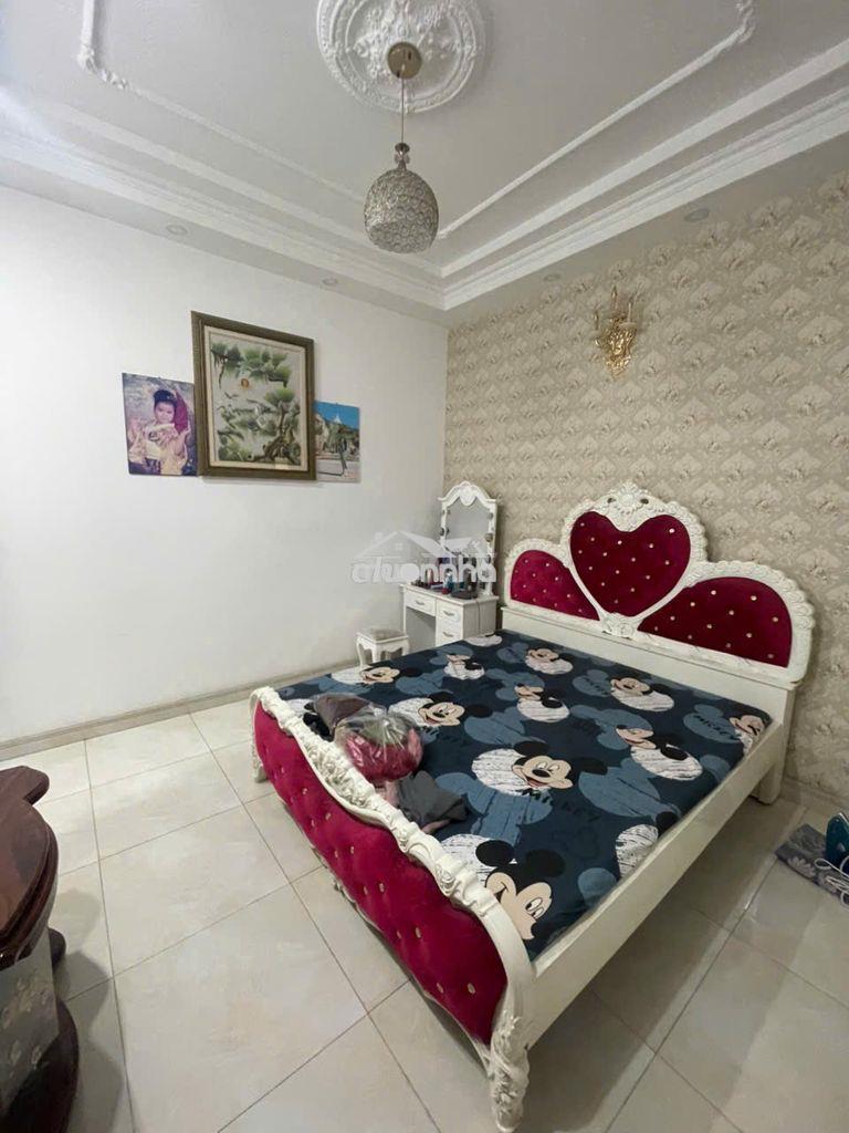 Biệt thự 1 trệt 2 lầu+ hầm-ngay wincom thủ đức-đường nhánh võ văn ngân - 4