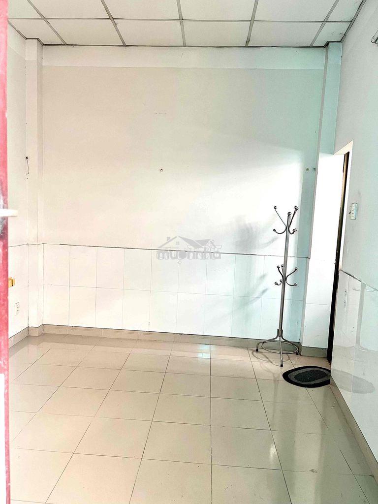 Phòng trọ gần sân bay đường bạch đằng giờ giấc tự do - 2