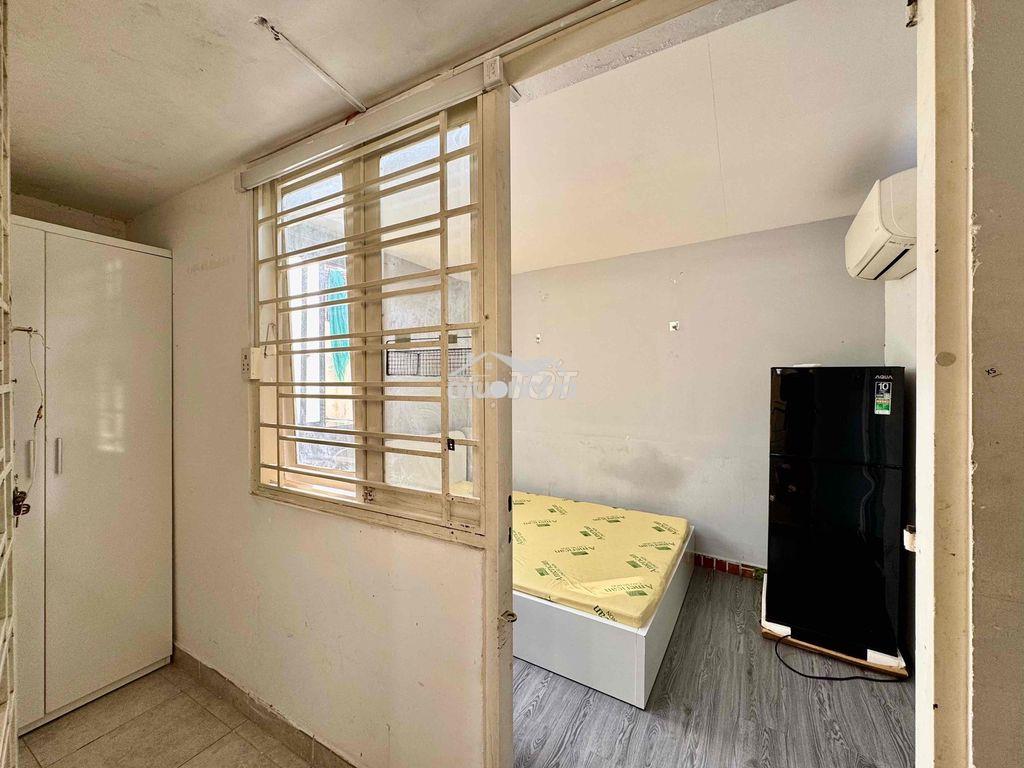 Giá rẻ!! cho thuê phòng ngăn bếp 20m2 cửa sổ quận 3 - 2