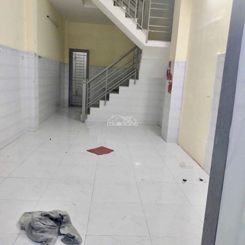 Bán nhà gần hẻm xe hơi – 5,8 x 15 - 4pn - 6wc - quốc lộ 50 - hơn 4 tỷ - 4