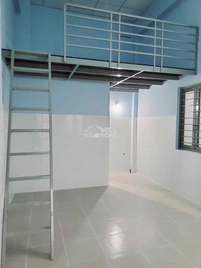 Phòng trọ có máy lạnh ngay chân cầu tham lương - 3