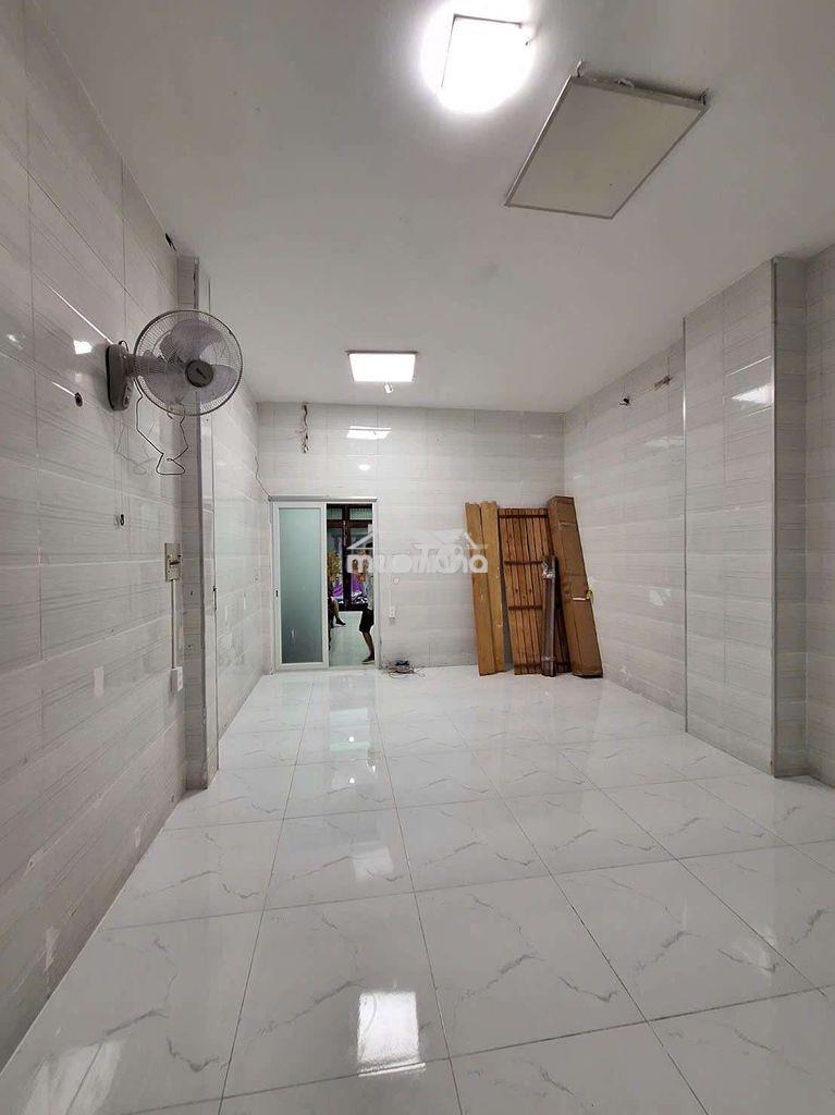 🏠🏠 Cho thuê nhà hẻm ba gác đường lạc long quân, p8, q tân bình
💢 - 4