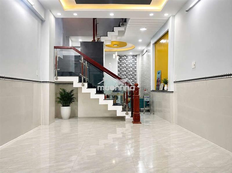 Nhà đẹp 2 máy lạnh wc riêng từng phòng