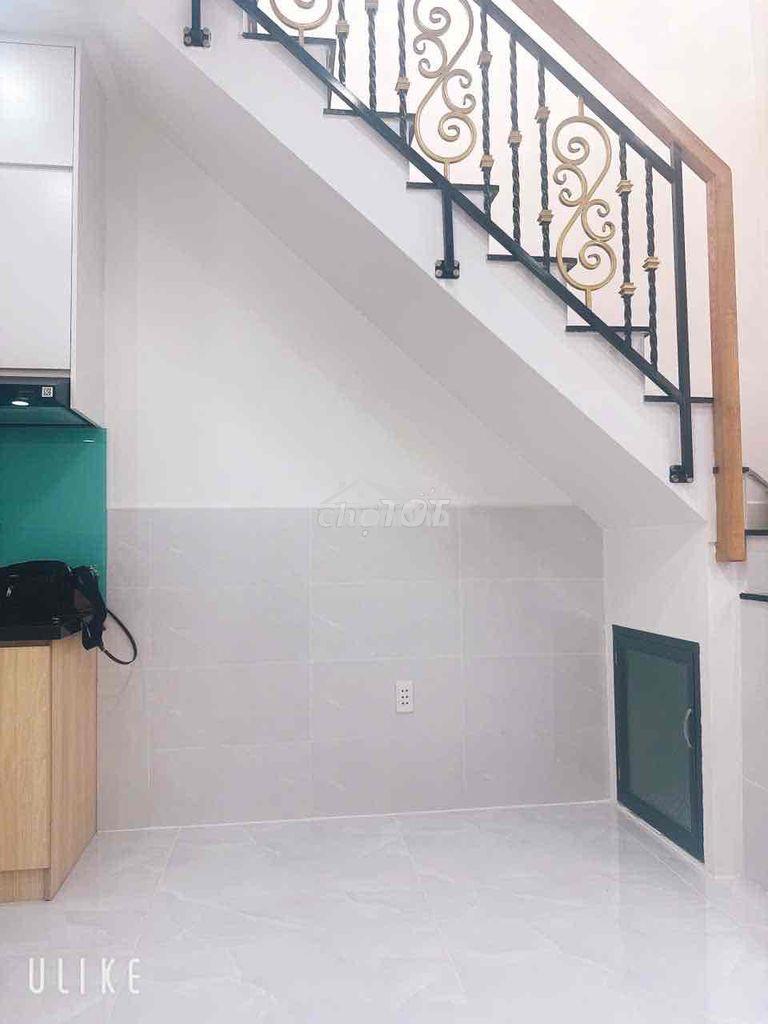 Chính chủ bán nhà 1 trệt 1 lầu - mới tinh - 3